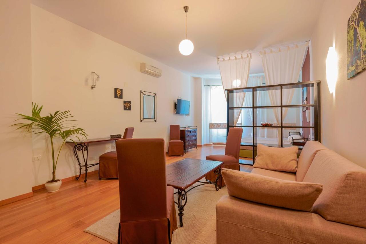 Le Suite Sul Corso Cagliari Exterior foto