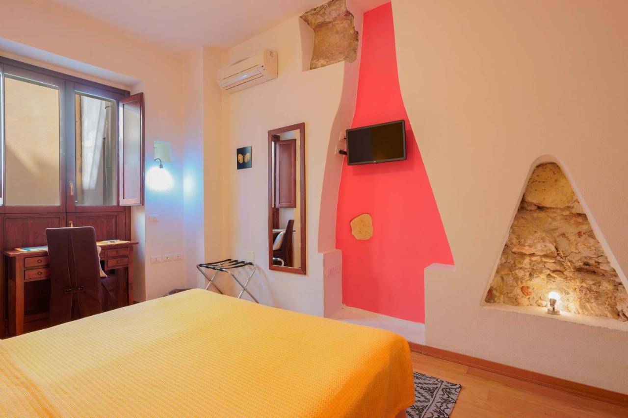 Le Suite Sul Corso Cagliari Exterior foto